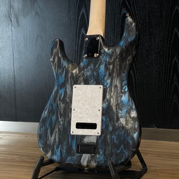 James Tyler Guitars - SEHO Studio Elite HO Japan Black & Blue Shmear finishes Faux Matching Headstock - Gambar 3